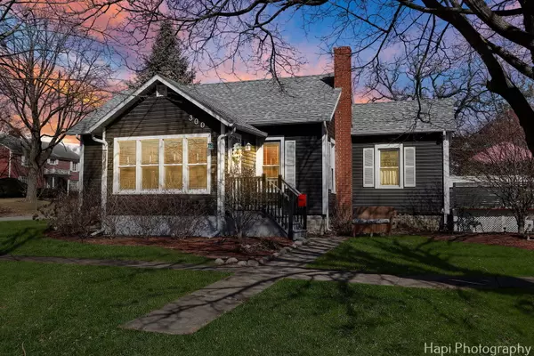 300 E Blackman ST, Harvard, IL 60033