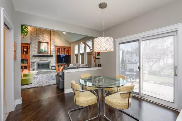 Naperville, IL 60540,828 Sanctuary LN
