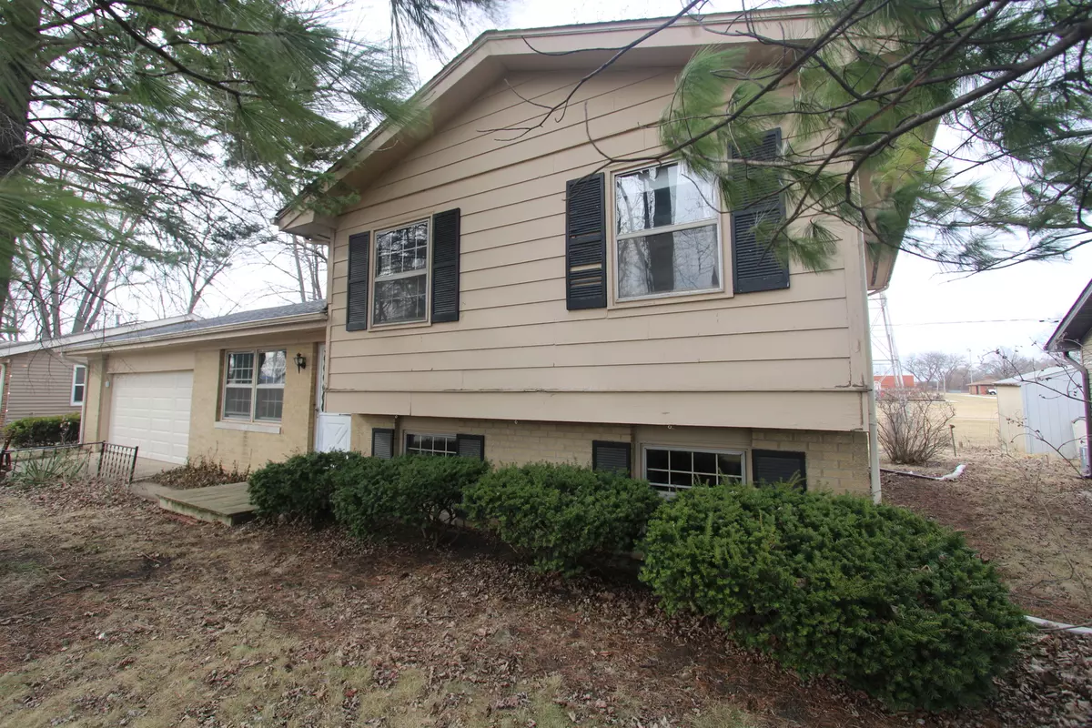 Crest Hill, IL 60403,1832 Root ST