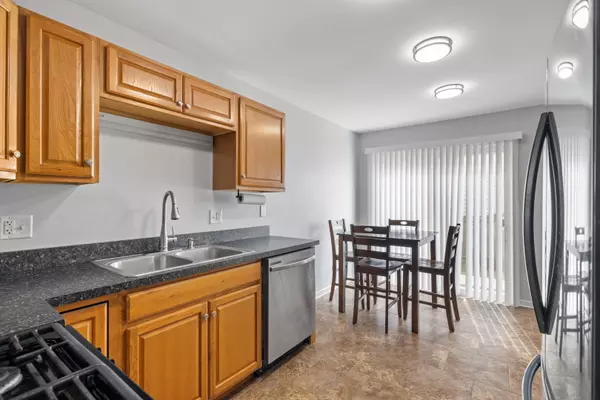 Warrenville, IL 60555,2S477 Cynthia DR