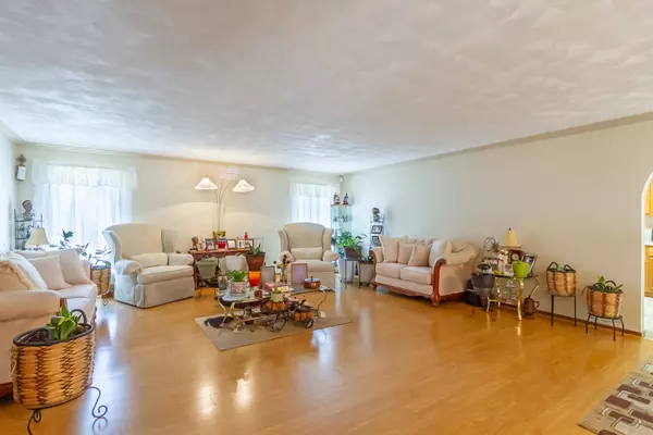 St. Charles, IL 60175,3104 Pendleton CT