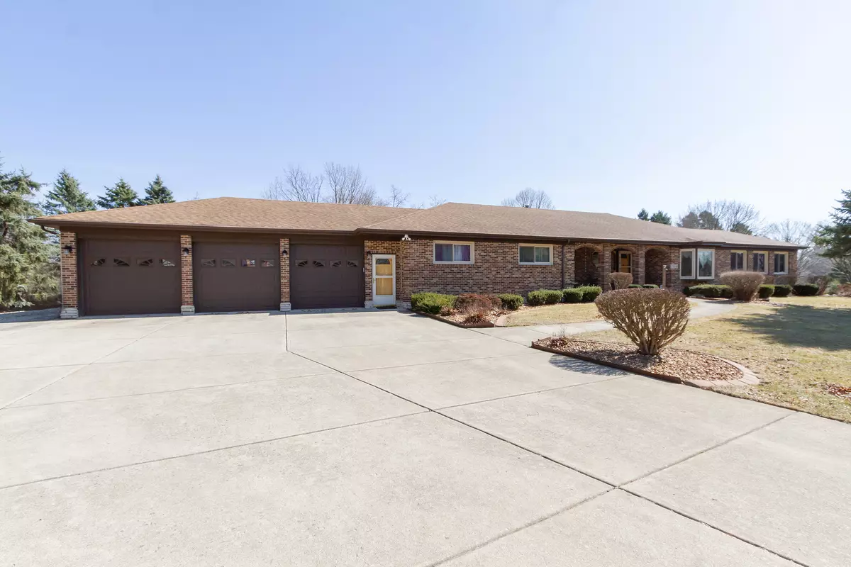 St. Charles, IL 60175,3104 Pendleton CT