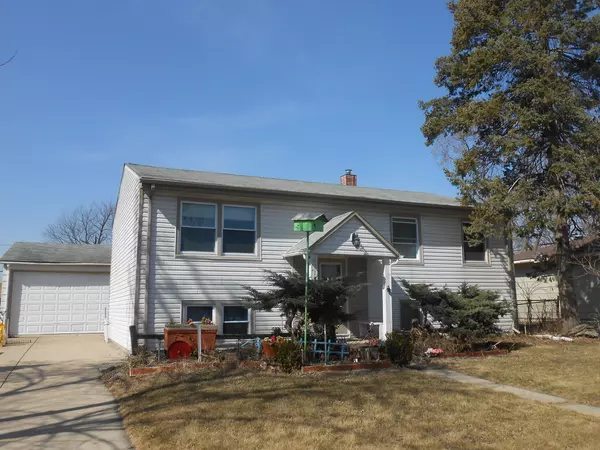 6710 APPLETREE ST, Hanover Park, IL 60133