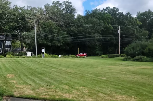 Mundelein, IL 60060,659 E Maple AVE
