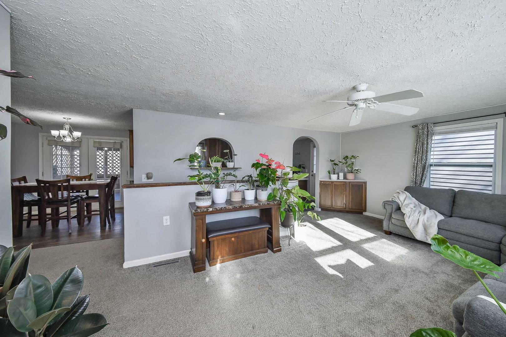 Park City, IL 60085,3810 Cambridge DR