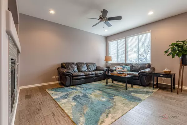 Round Lake, IL 60073,655 N Fox TRL