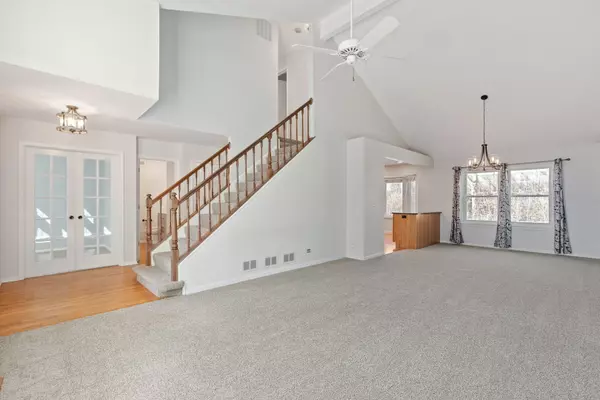 Lake Zurich, IL 60047,6 Ferndale CT
