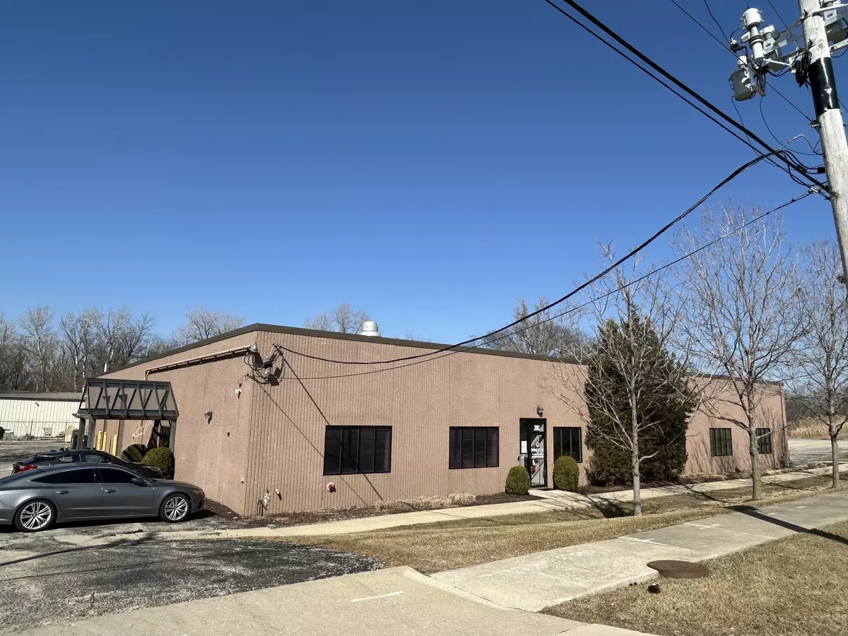 Downers Grove, IL 60515,2800 Hitchcock AVE