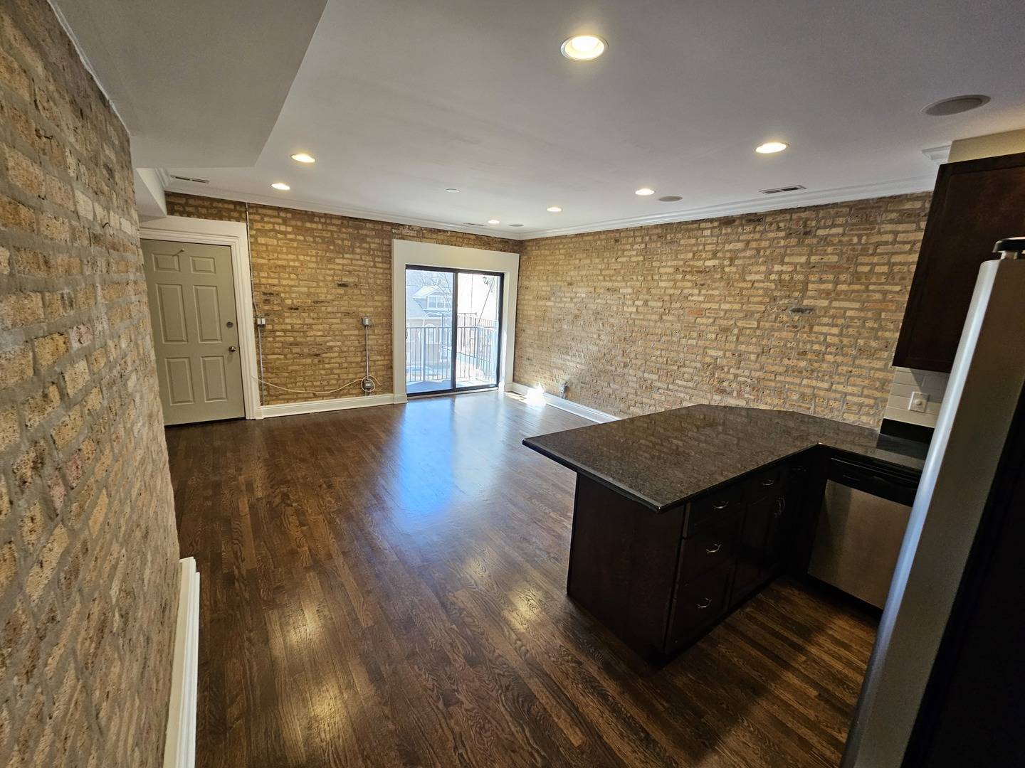 Chicago, IL 60645,2816 W Arthur AVE #3