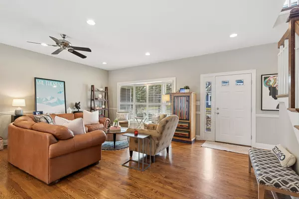 Deerfield, IL 60015,525 Margate TER