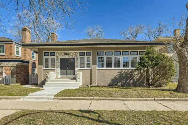 7237 S Luella AVE, Chicago, IL 60649