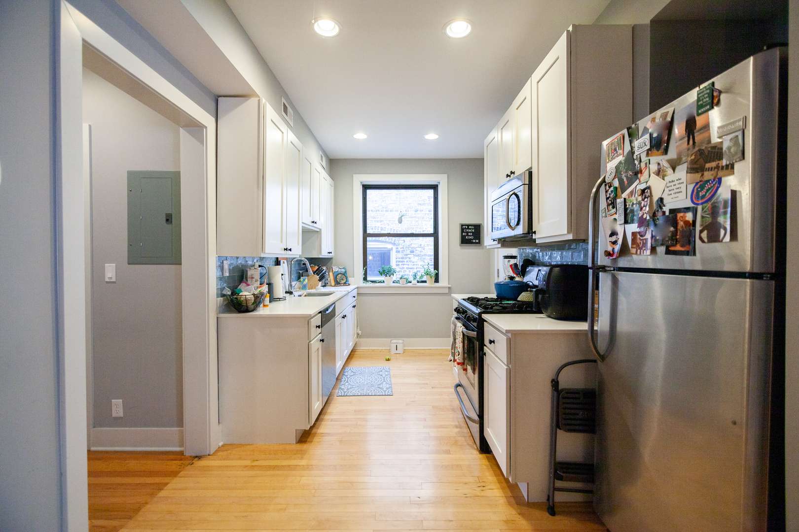 Chicago, IL 60625,2032 W Berwyn AVE #2