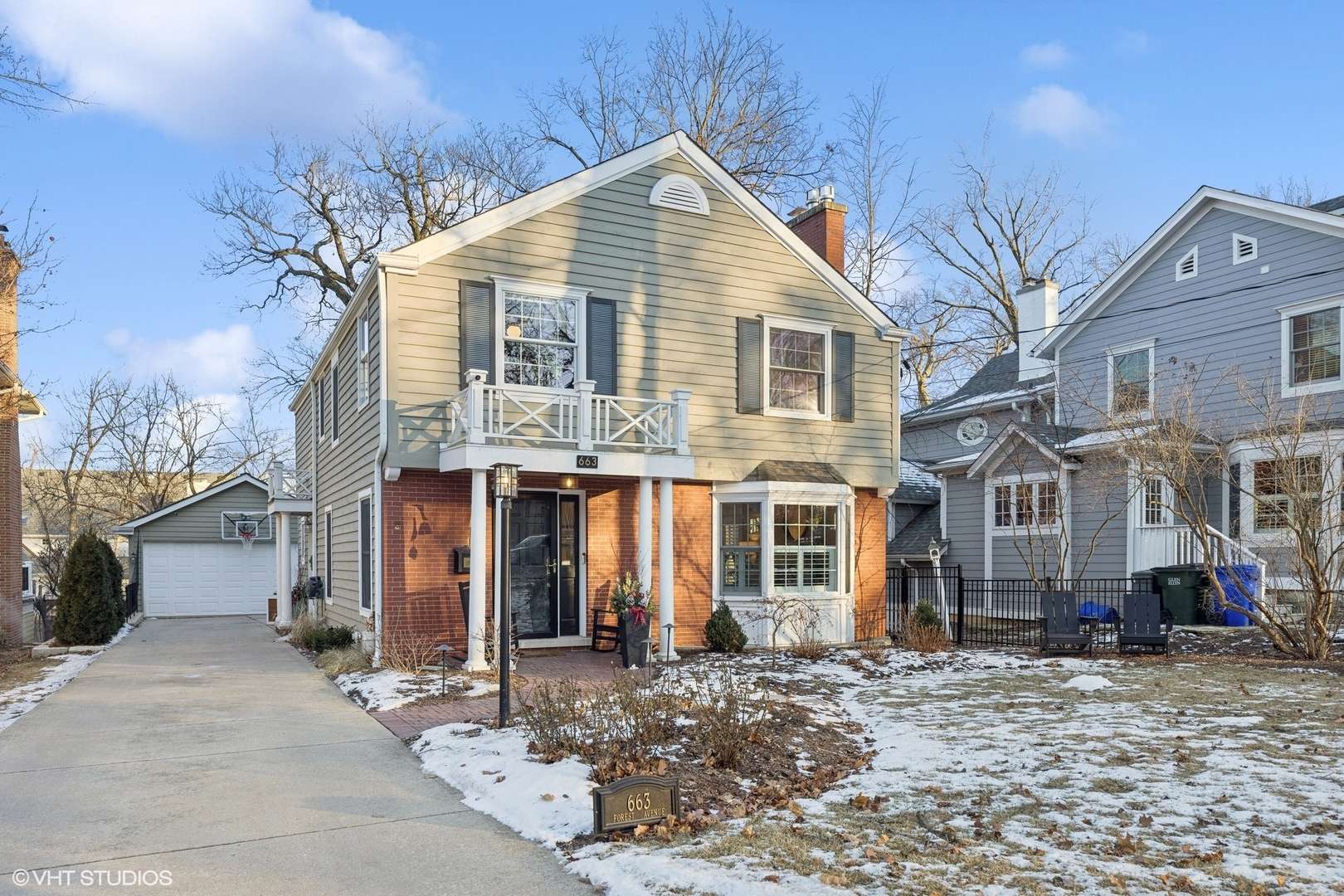 663 Forest AVE, Glen Ellyn, IL 60137