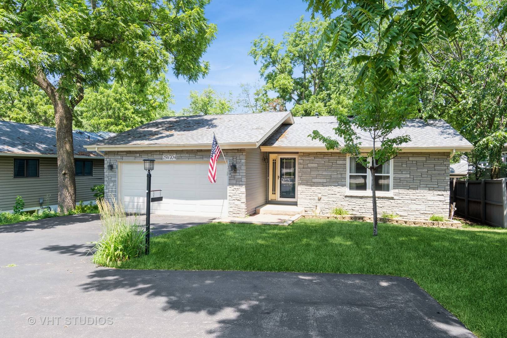 25W704 Jewell RD, Wheaton, IL 60187