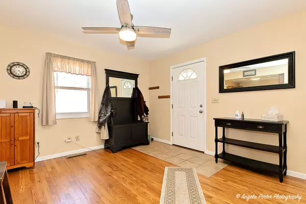 Holiday Hills, IL 60051,2809 Tower DR