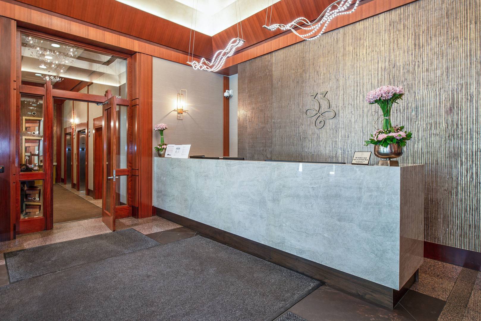 Chicago, IL 60610,33 W Ontario ST #18D