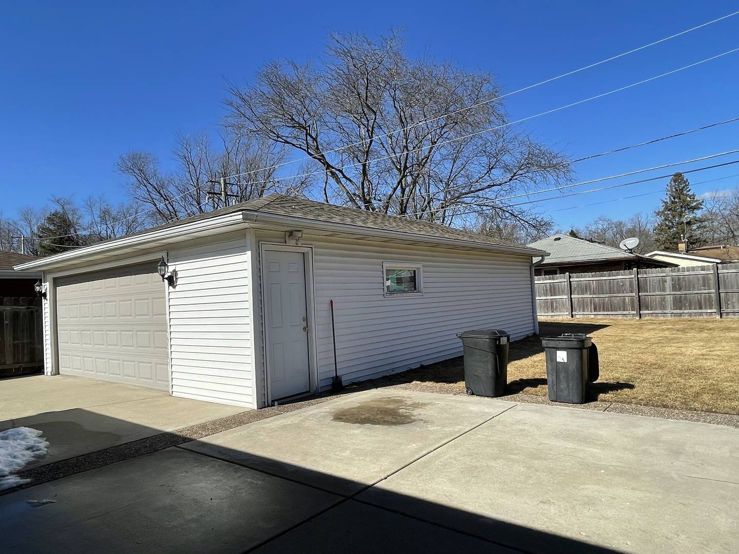 Waukegan, IL 60087,90 Montesano AVE