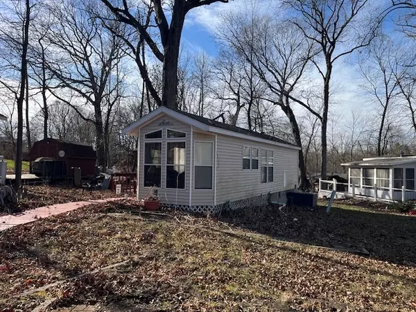 2795 E 28th Lot 1402 RD, Seneca, IL 61360