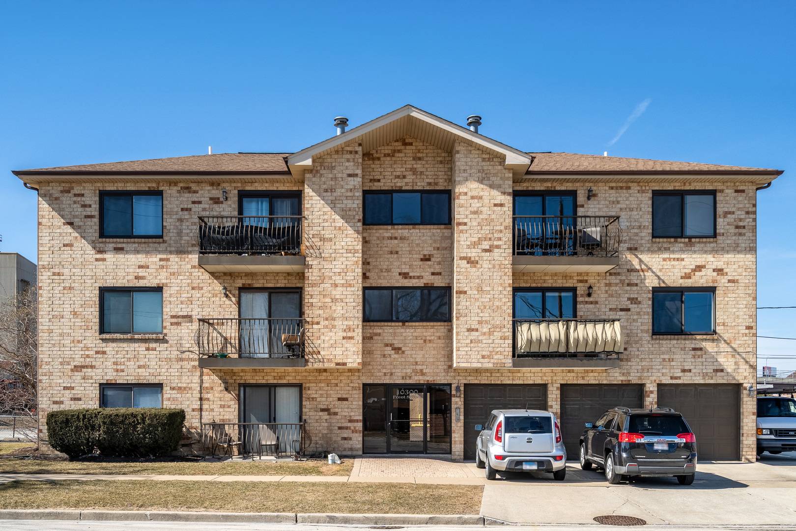 10300 Front AVE #3N, Franklin Park, IL 60131