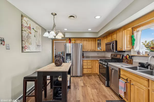 Lansing, IL 60438,18814 Bernadine ST