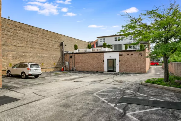 Wilmette, IL 60091,517 Green Bay RD