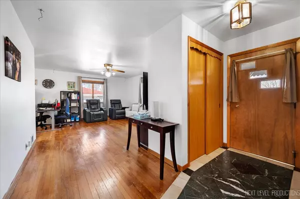 Dekalb, IL 60115,2050 E Lincoln HWY