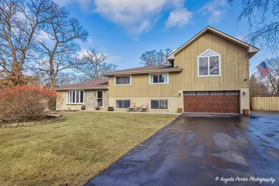 25846 W Marquette DR, Ingleside, IL 60041