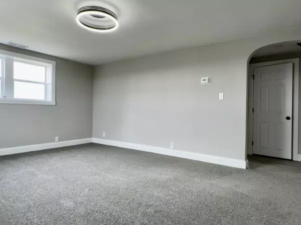 Bonfield, IL 60913,1002 N 12000w RD