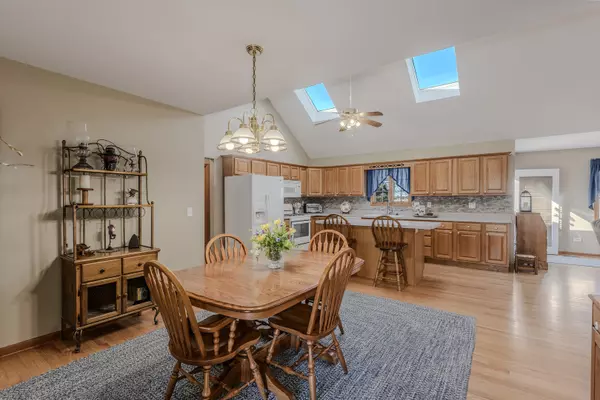 Elburn, IL 60119,688 Westlake DR