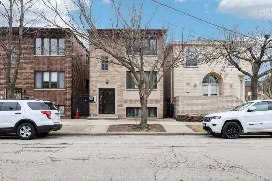 455 W 37th ST, Chicago, IL 60609