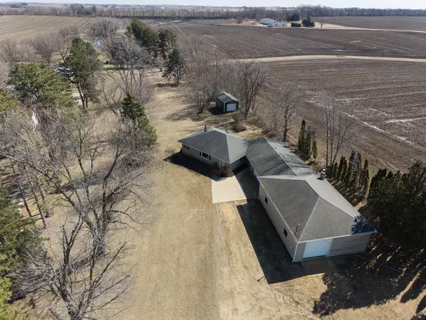 Freeport, IL 61032,3325 S Baileyville RD