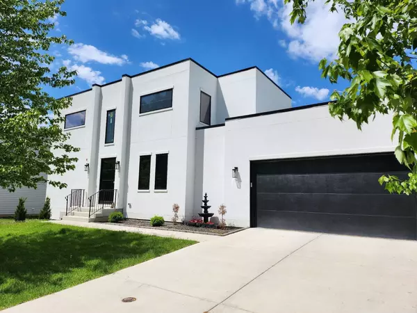 3112 Cara LN, Oak Brook, IL 60523
