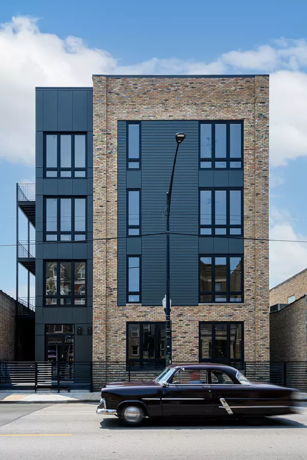 2135 W Cermak RD #1, Chicago, IL 60608