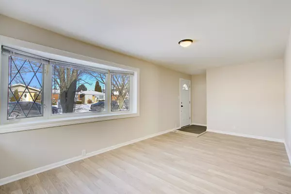 Harwood Heights, IL 60706,7519 W Argyle ST