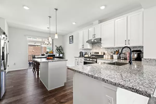 Orland Park, IL 60462,9278 W 143rd ST