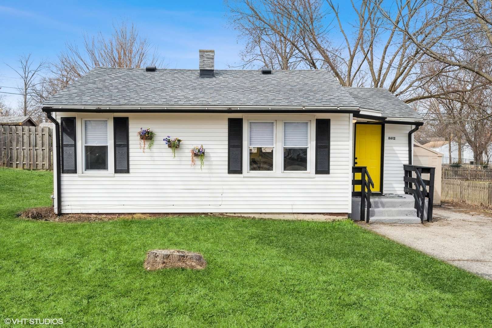 8612 Ramble RD, Wonder Lake, IL 60097