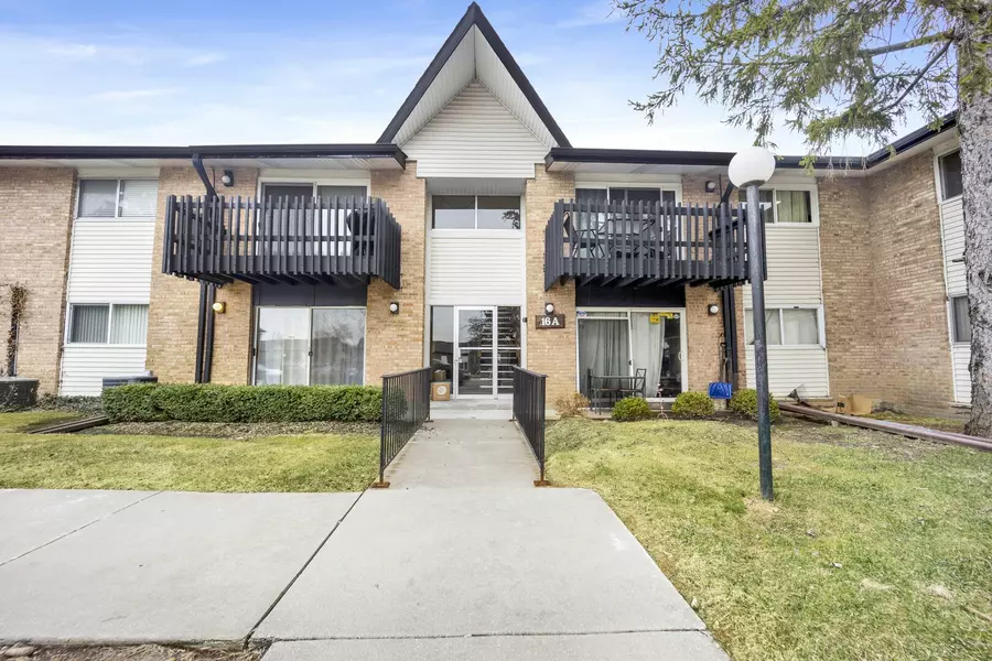 16A Kingery Quarter #104, Willowbrook, IL 60527