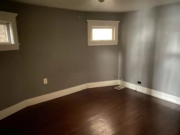 Chicago, IL 60640,1522 W Wilson AVE