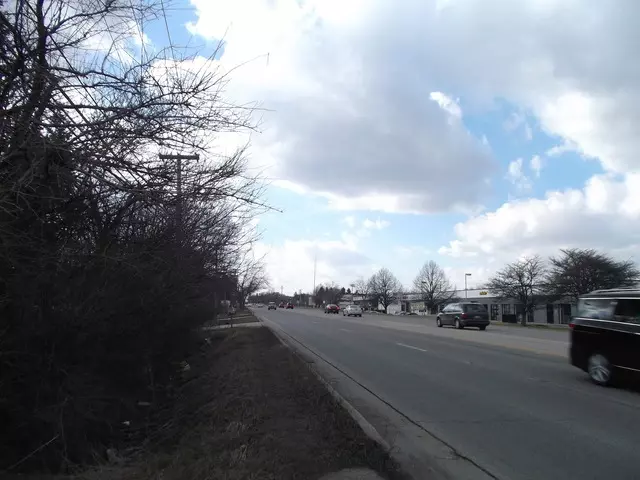 Mundelein, IL 60060,427 E Il Route 83