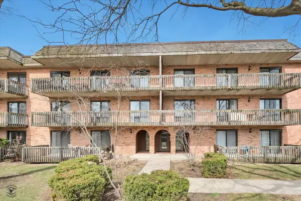 444 Redondo DR #301, Downers Grove, IL 60516