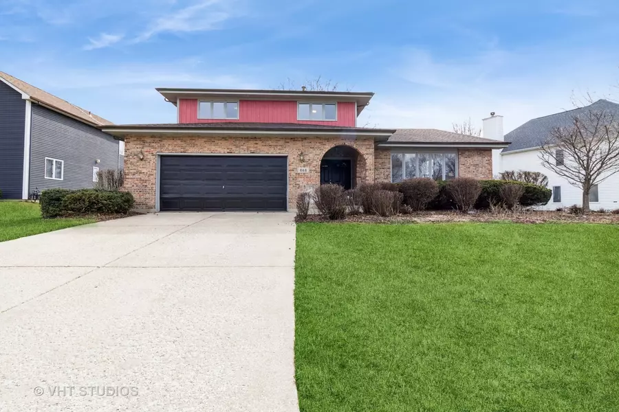 868 Bonnie Brae LN, Bolingbrook, IL 60440