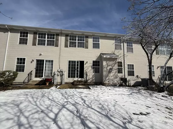 Aurora, IL 60502,2433 Stoughton CIR #2433
