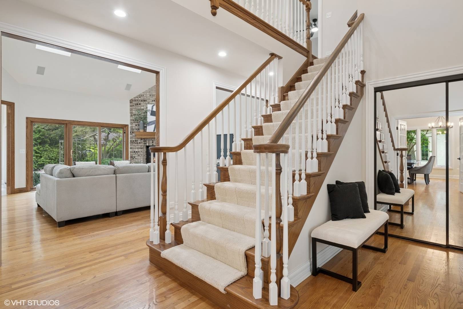 Libertyville, IL 60048,208 Carriage Hill CIR