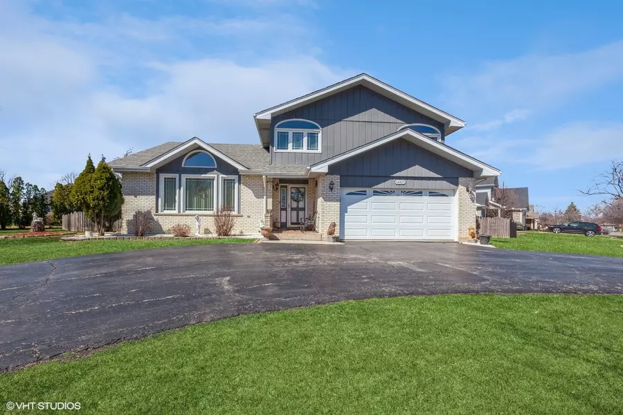 14420 S Elizabeth LN, Homer Glen, IL 60491