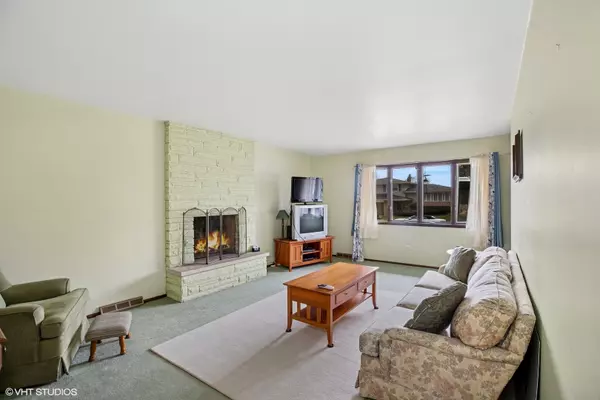 Lansing, IL 60438,2852 193rd ST