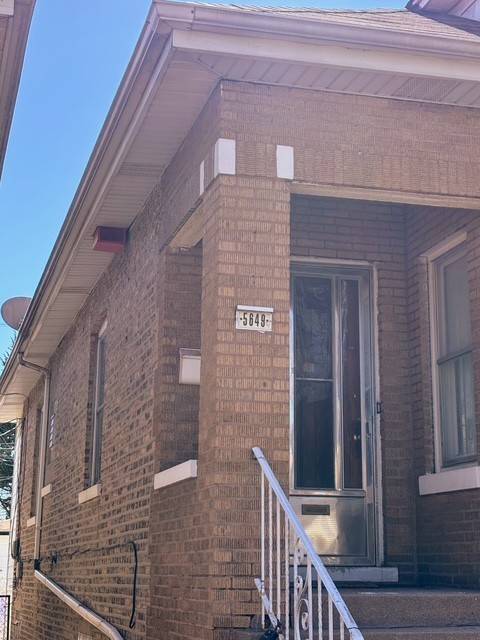 Chicago, IL 60634,5649 W School ST