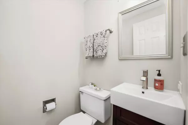 Bartlett, IL 60103,209 Burnside CIR