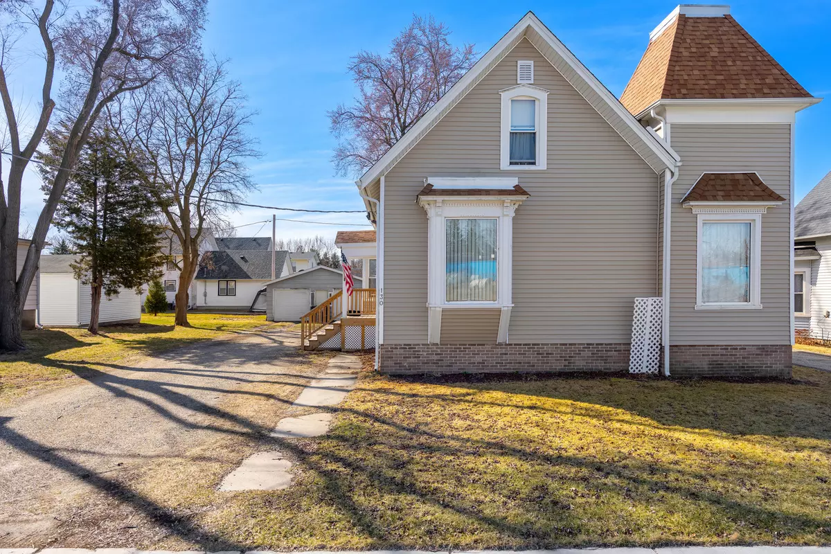 Capron, IL 61012,130 E Ogden ST