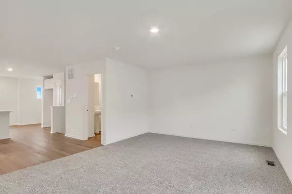 St. Charles, IL 60174,366 Bridgeview CT