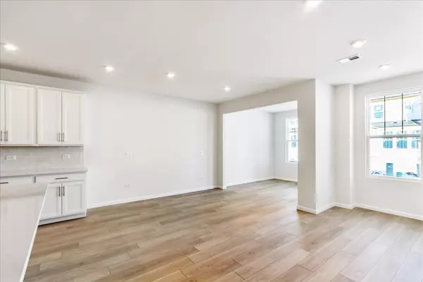 Bolingbrook, IL 60490,644 Switchgrass WAY #59002